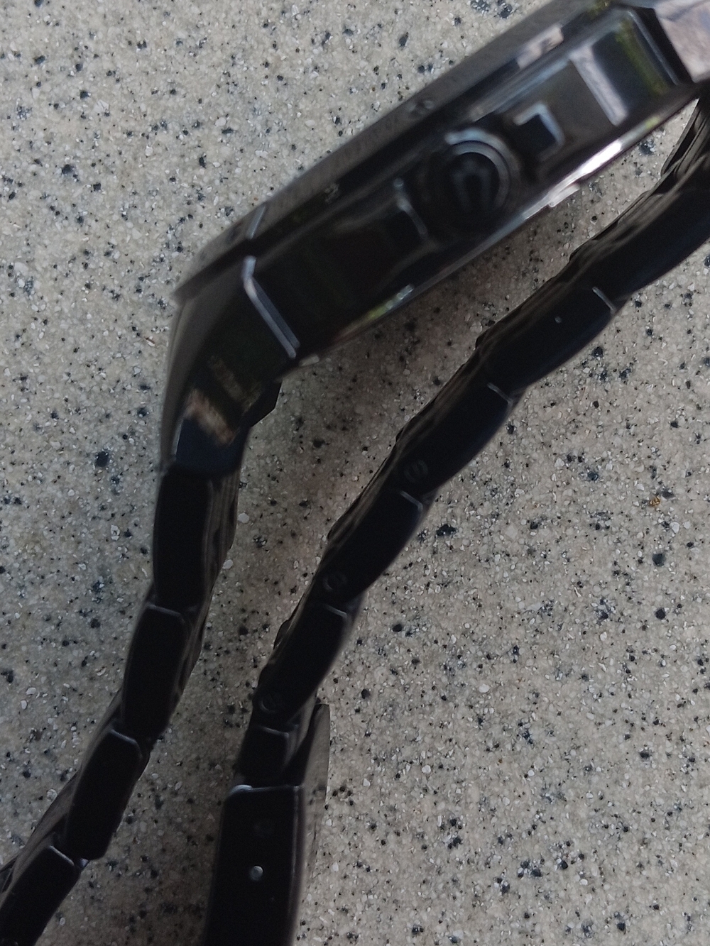 Black Ceramic Link Smartwatch Band - Compatible Wearable Accessory